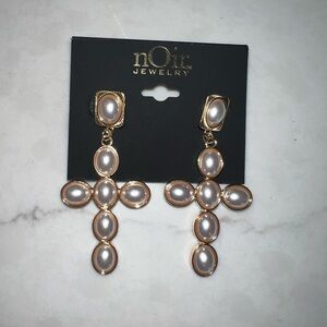 NWT Pearl Cross Earrings